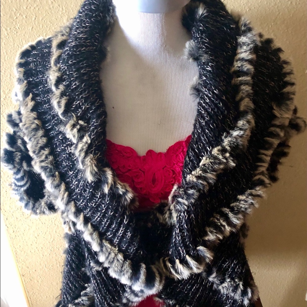 Belldini Acrylic & FurVest